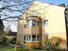 Frontansicht M�nchen - Hadern - Villa Ihre Residenz in Gro�hadern, mit eigenem Garten