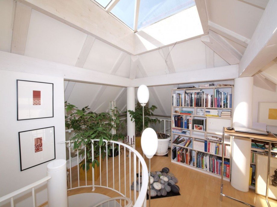 Galerie mit Dachfenster Dachgeschosswohnung M�nchen