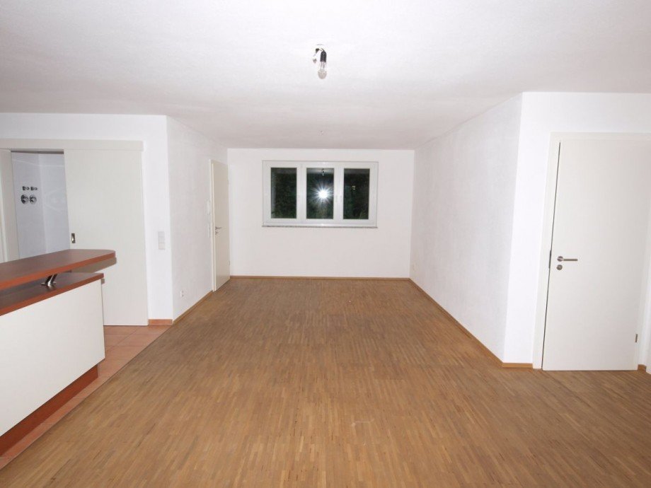 Wohnzimmer Blick zum Eingang K. rechts Terrassenwohnung M�nchen
