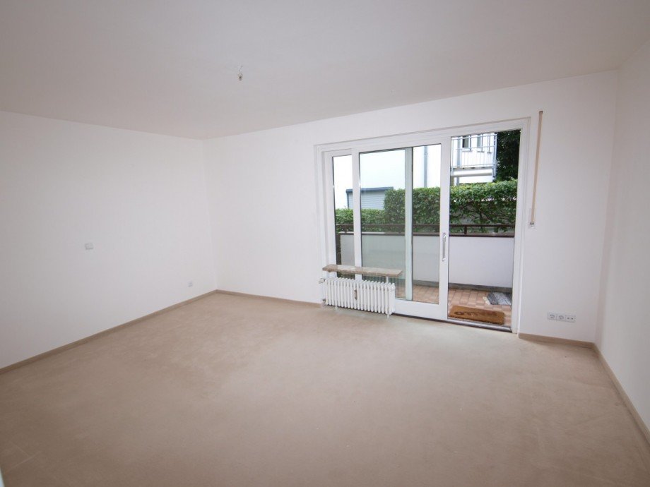 Schlafzimmer mit Balkon Erdgeschosswohnung M�nchen
