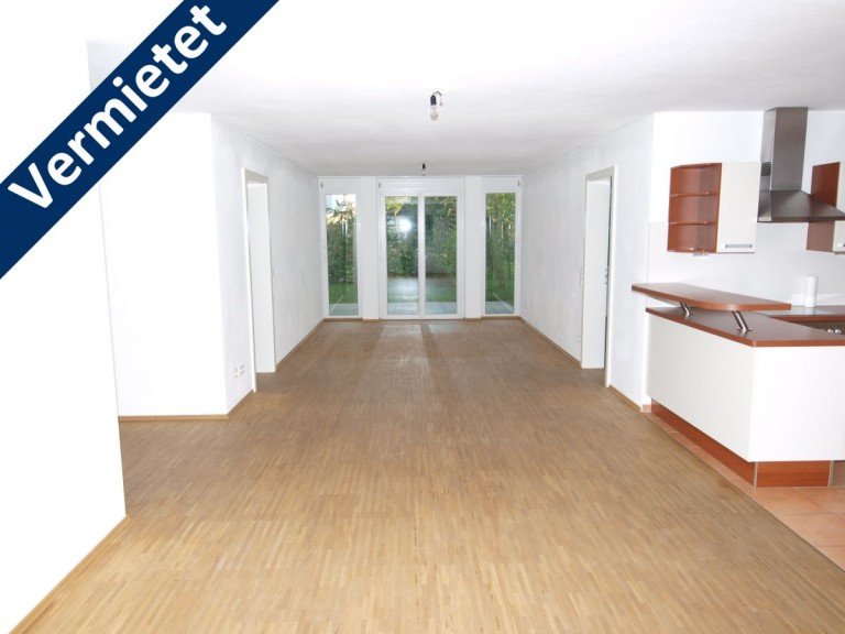 Wohnzimmer Blick zum Balkon K. rechts M�nchen Etagenwohnung 12 M�nchen - Ramersdorf, Etagenwohnung 1OG mit 3 ZKB ca. 104 qm, S�d Balkon