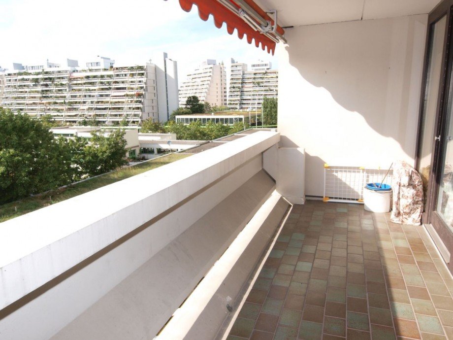 Grosse Westloggia Etagenwohnung M�nchen