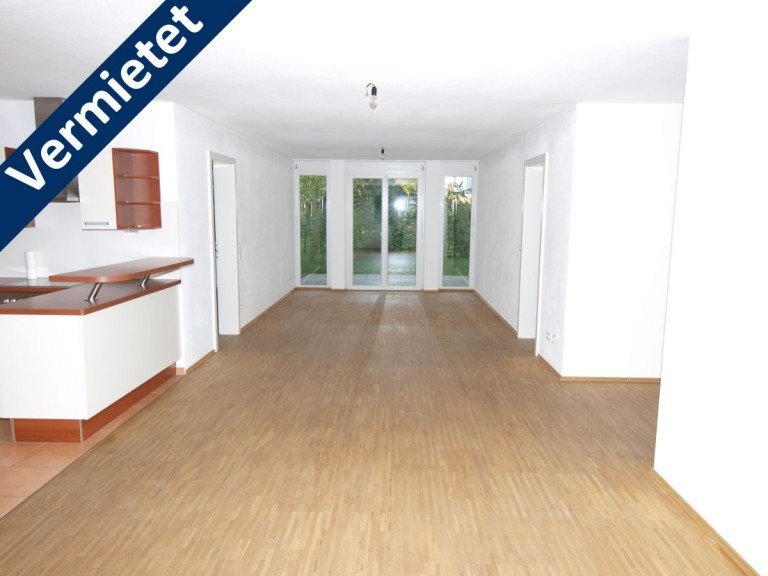 Wohnzimmer Blick zum Balkon K. links M�nchen Etagenwohnung 13 M�nchen - Ramersdorf, Etagenwohnung 1OG mit 3 ZKB ca. 104 qm, S�d Balkon