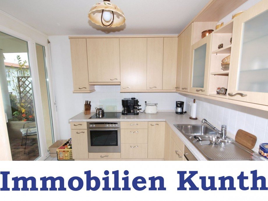 EBK mit Zugang zum Westbalkon Etagenwohnung M�nchen